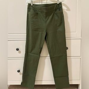 Chico’s forest green dress pants size 0/US 4